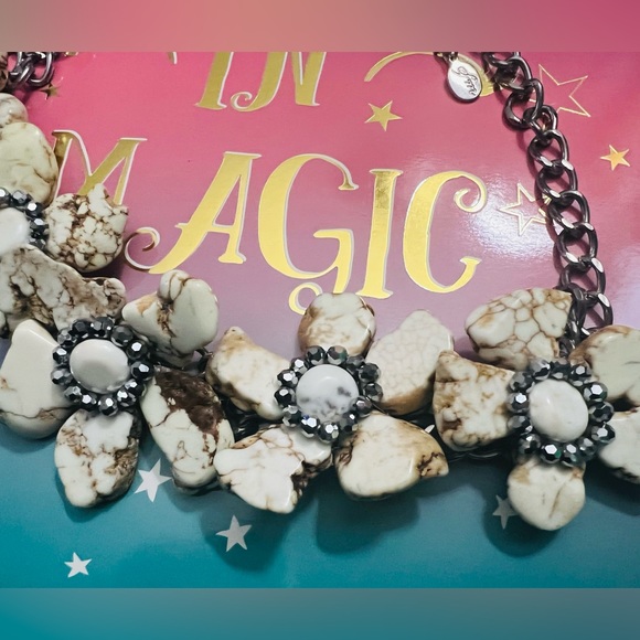 Gorgeous EFM natural stone necklace - Picture 3 of 3